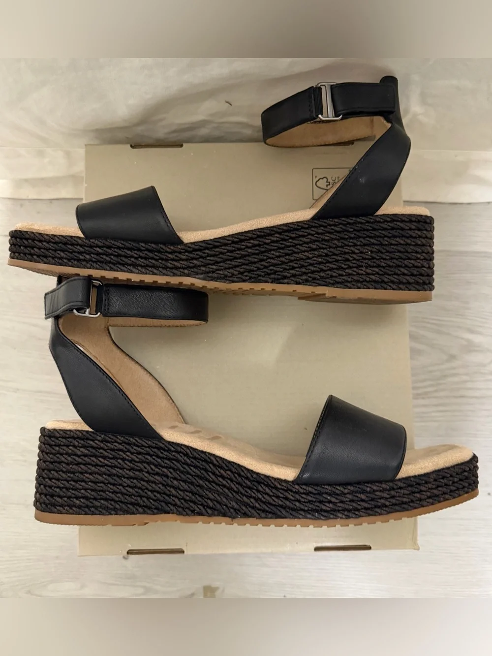 SOUL Naturalizer Gloria Black Ankle-Strap Wedge Sandals Size 10 NEW